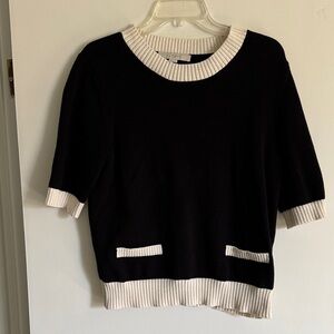 Loft short sleeve sweater in black and off white.